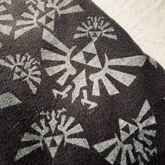 Legend of Zelda Twilight Princess AOP Hylian Crest Black Zip Hoodie XS RARE - Picture 8 of 14